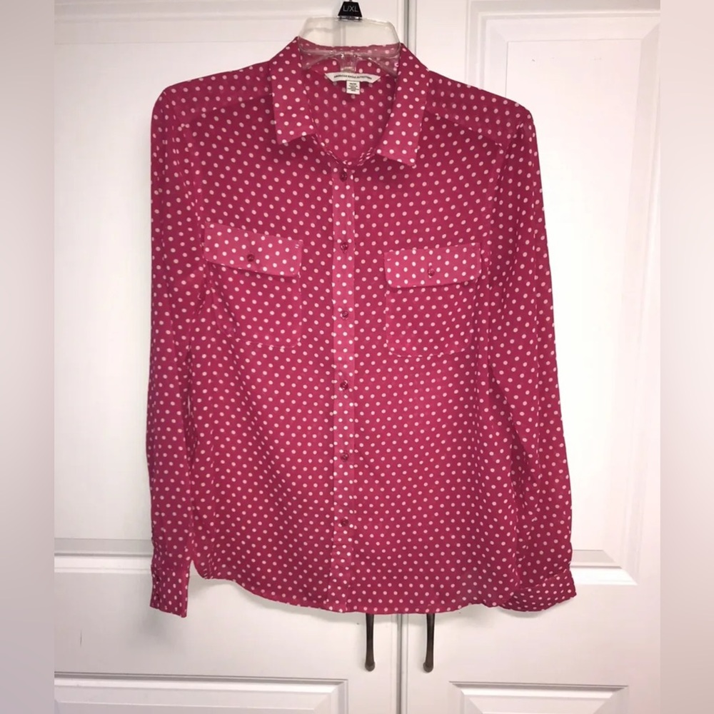 EXC COND American Eagle Outfitters Pink Polka Dot Button Down Shirt Women Size M